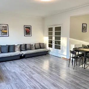 https://central-park-apartments.hotelsantwerp.net